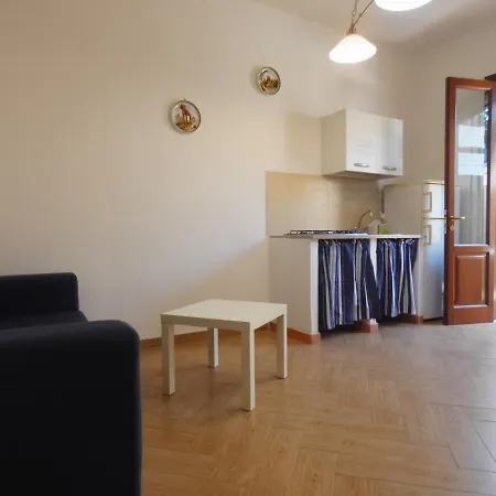Leone Apartment